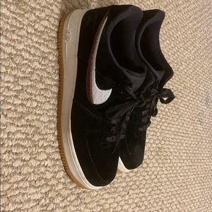 Air force 1 ( black )
